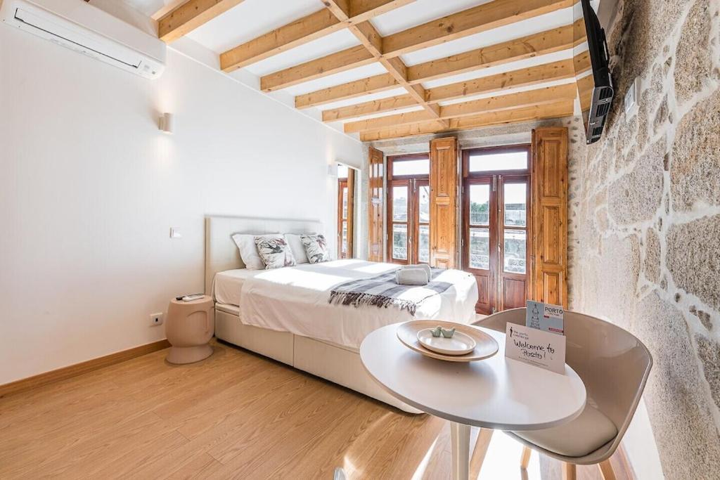 Guestready - Miragaia Stone Studios & Apartments Порту Экстерьер фото