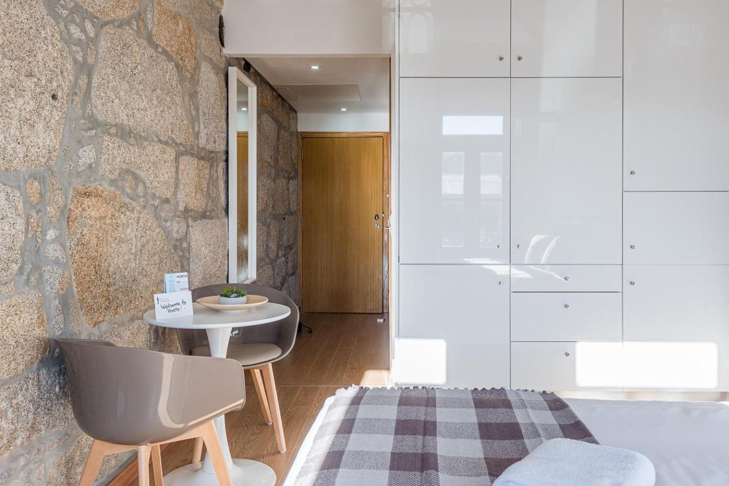 Guestready - Miragaia Stone Studios & Apartments Порту Экстерьер фото