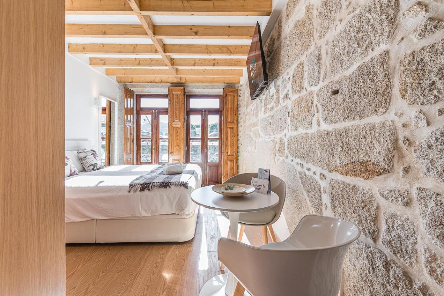 Guestready - Miragaia Stone Studios & Apartments Порту Экстерьер фото