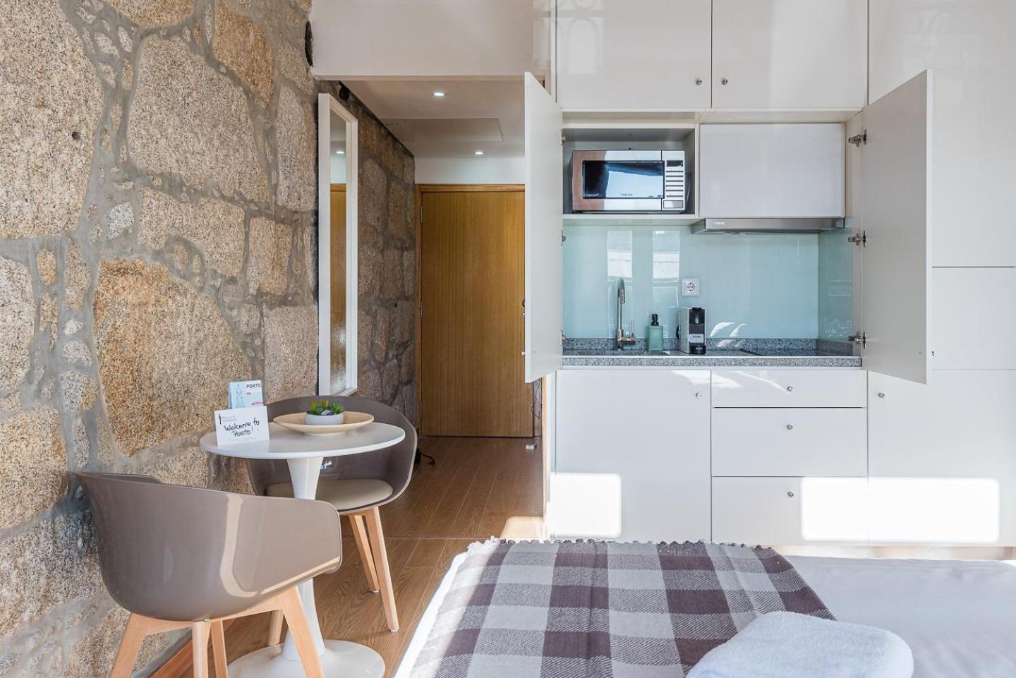 Guestready - Miragaia Stone Studios & Apartments Порту Экстерьер фото