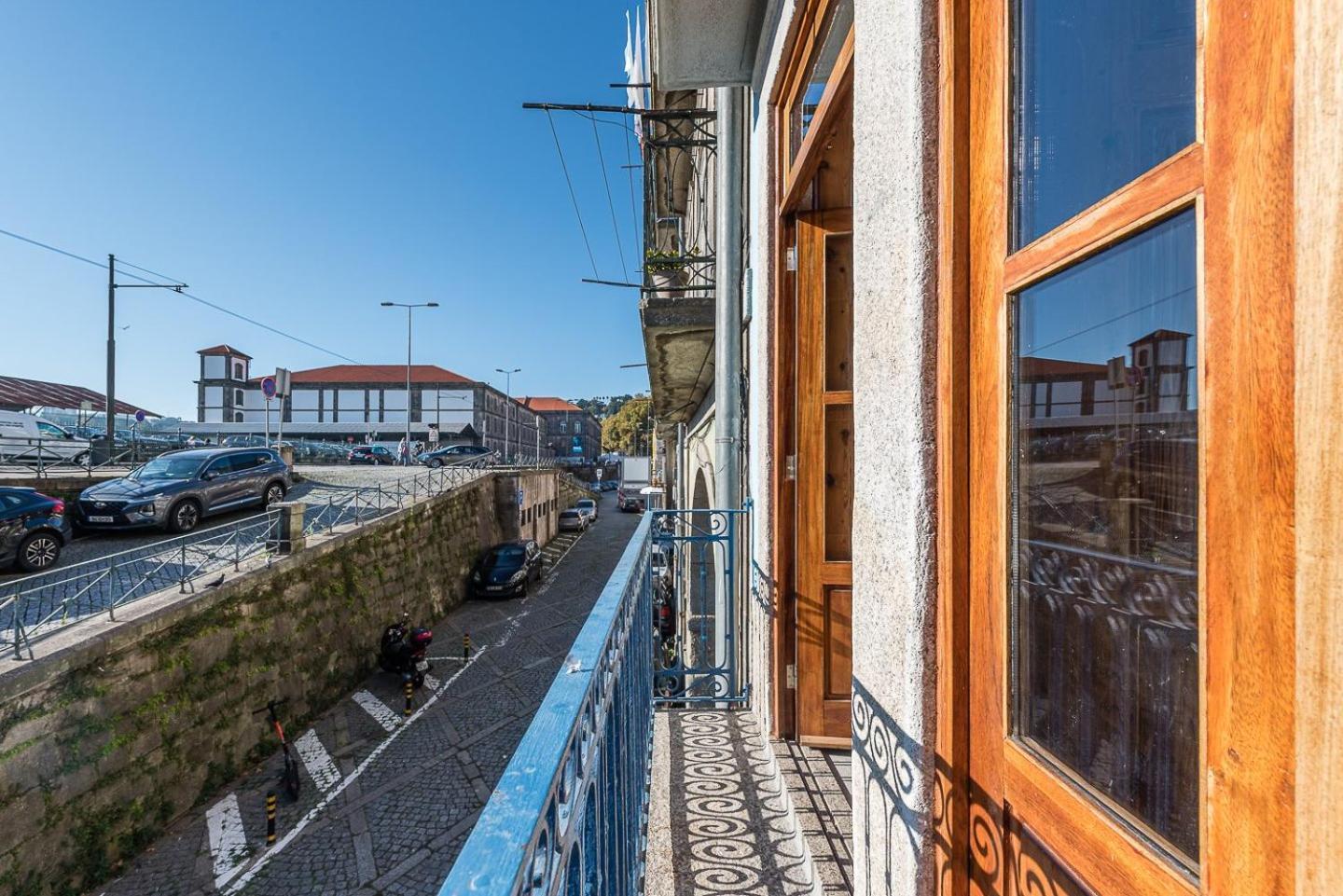 Guestready - Miragaia Stone Studios & Apartments Порту Экстерьер фото