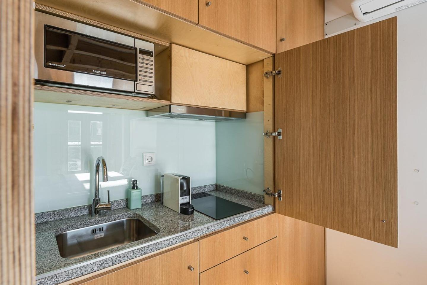 Guestready - Miragaia Stone Studios & Apartments Порту Экстерьер фото