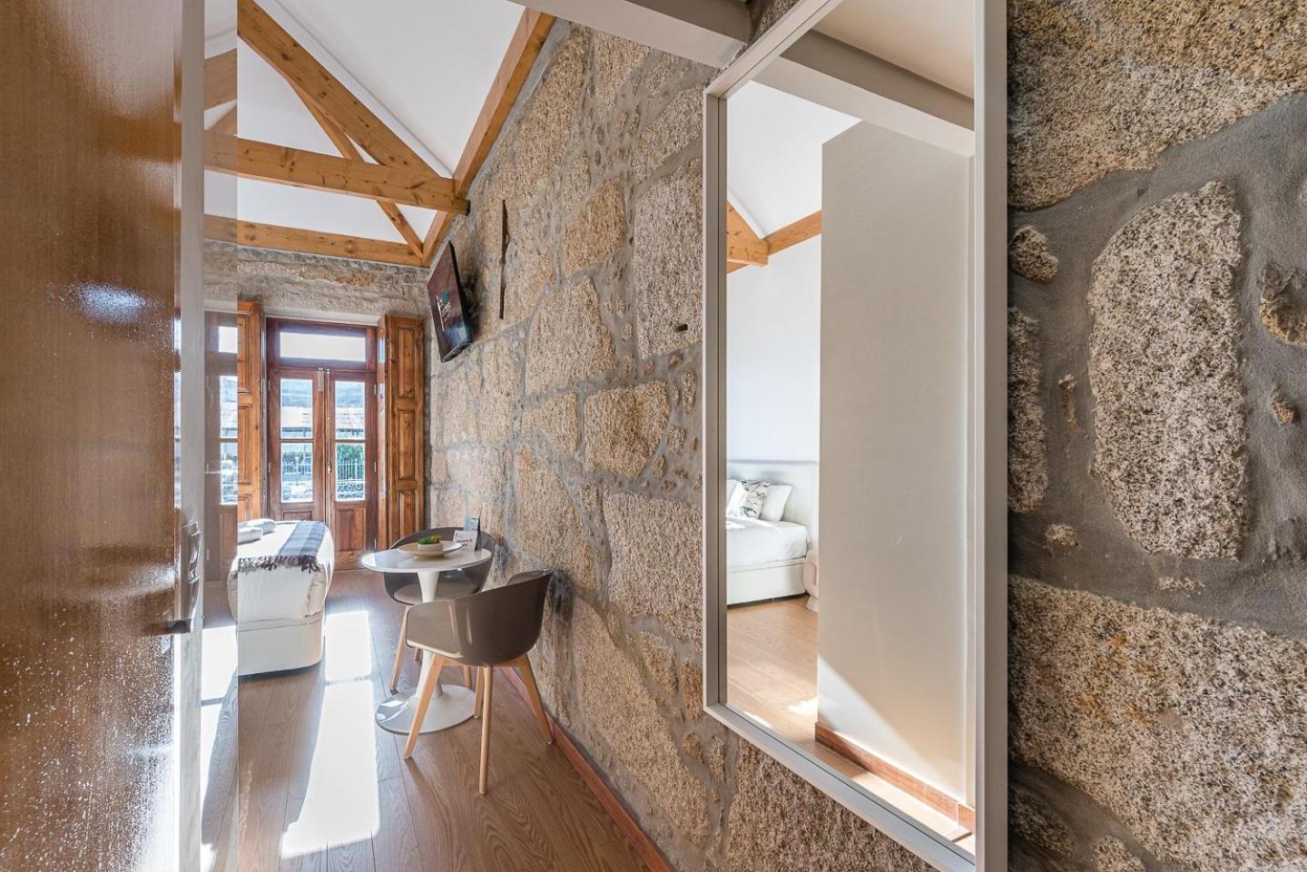 Guestready - Miragaia Stone Studios & Apartments Порту Экстерьер фото