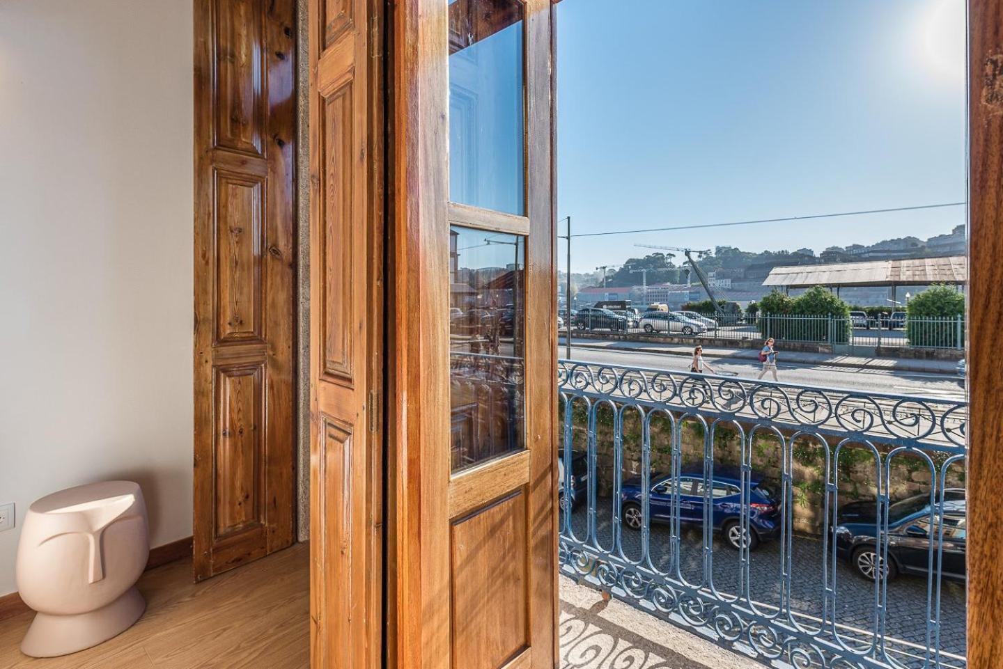 Guestready - Miragaia Stone Studios & Apartments Порту Экстерьер фото