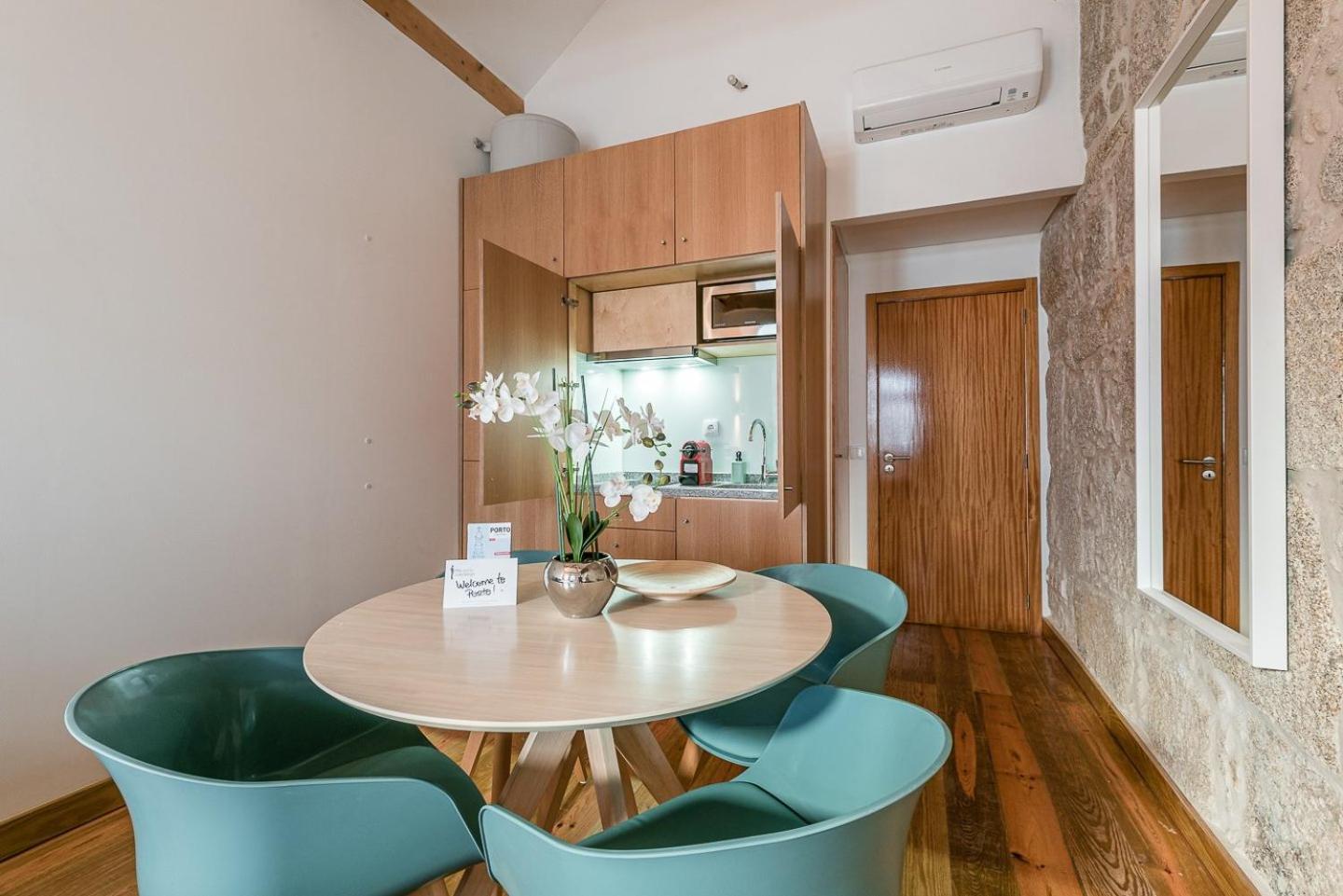 Guestready - Miragaia Stone Studios & Apartments Порту Экстерьер фото